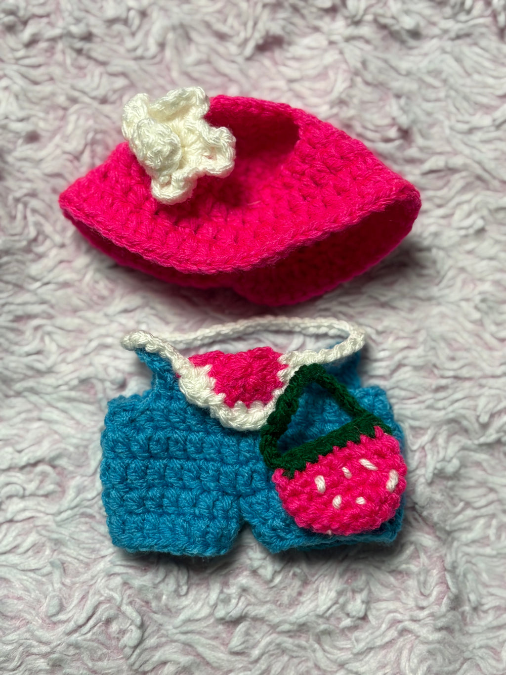 Labubu outfits (doll not included)